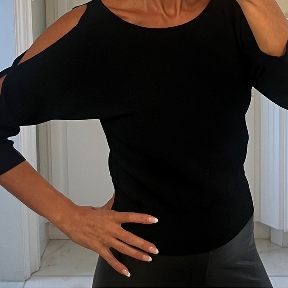 Burberry Open Shoulder Sweater - Black Small